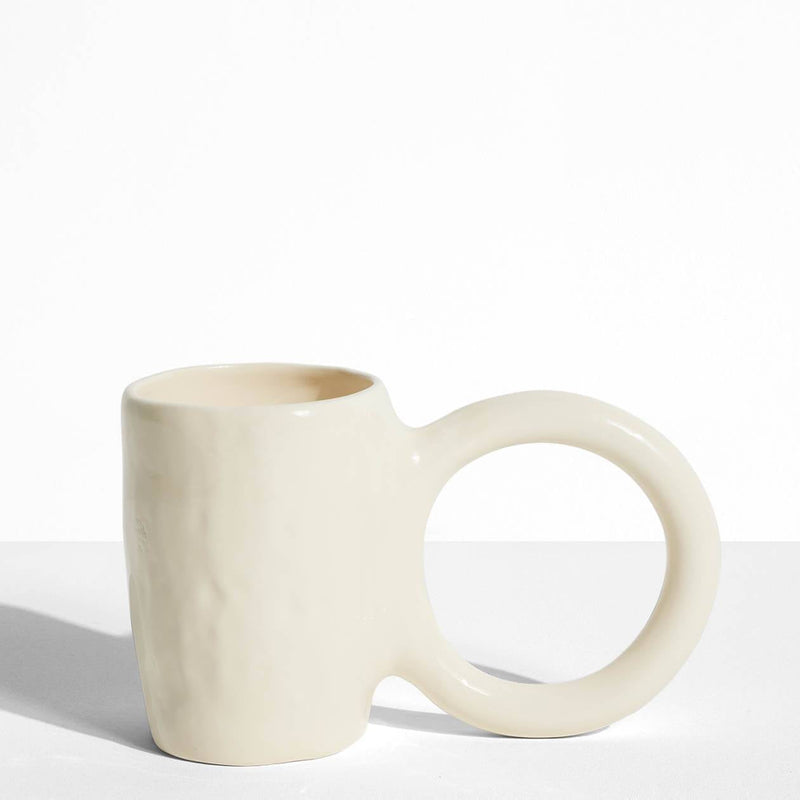 Mug Donut L de Pia Chevalier - Petite Friture-Beige Vanille-The Woods Gallery