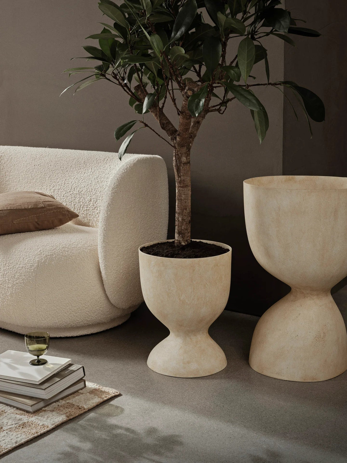 Pot de Fleurs Evoke - Ferm Living-H 70-The Woods Gallery
