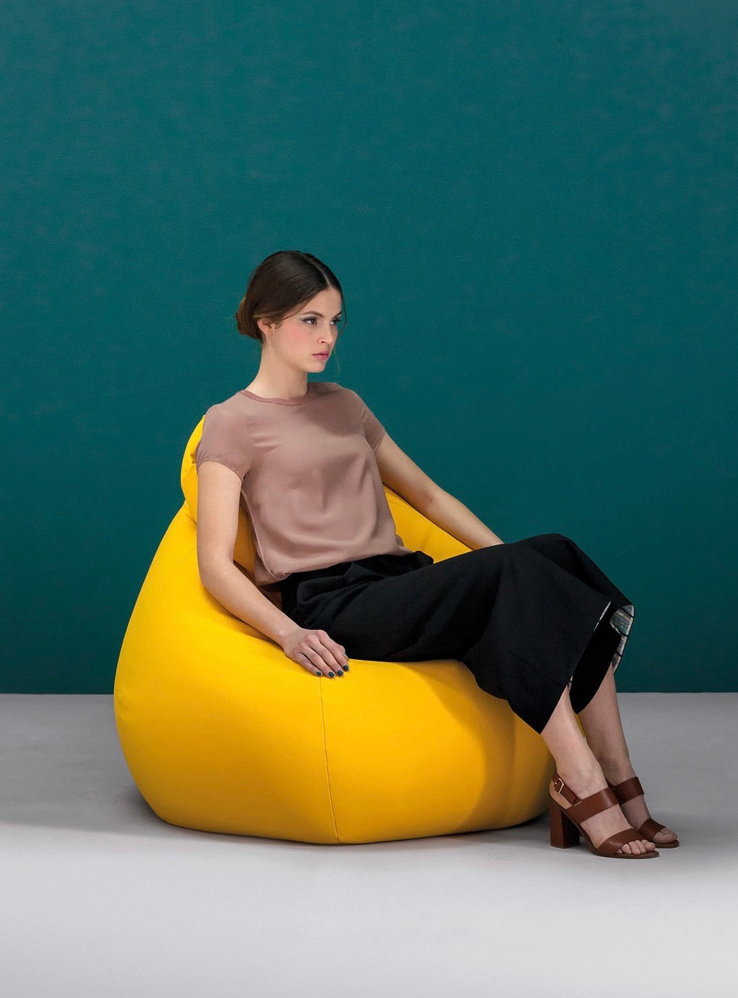 Pouf Sacco de Piero Gatti, Cesare Paolini et Franco Teodoro - Zanotta-Blanc-The Woods Gallery
