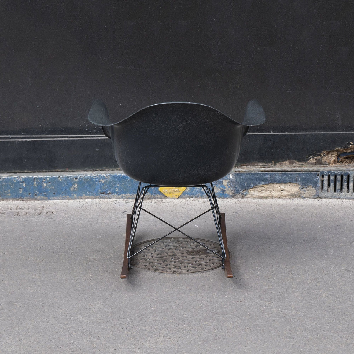 Rocking Chair Elephant Grey de Charles & Ray Eames - Herman Miller - Vintage-The Woods Gallery