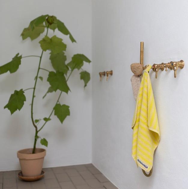 Serviettes de Bain Naram - Large (lot de 4)- Bongusta-Lila et Jaune Fluo-The Woods Gallery