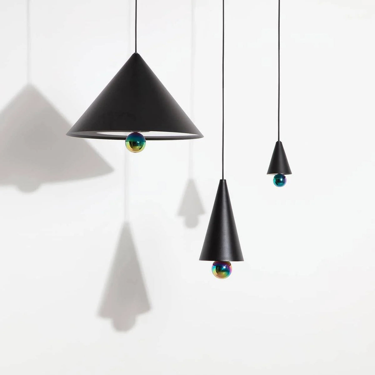 Suspension Cherry L - Petite Friture-Noir modèle d’exposition TBE-The Woods Gallery