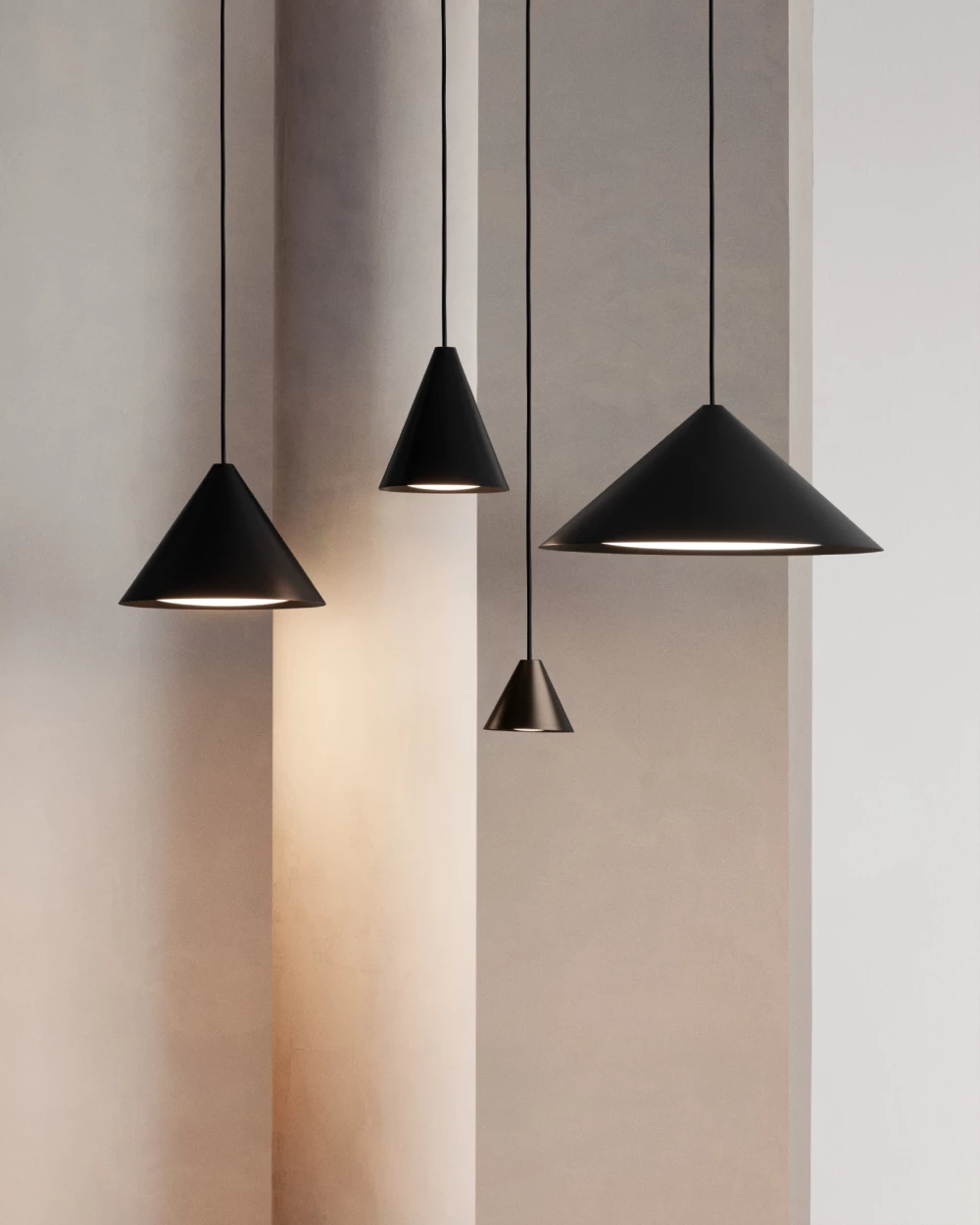 Suspension Keglen - Louis Poulsen-Ø 175-Noir-The Woods Gallery