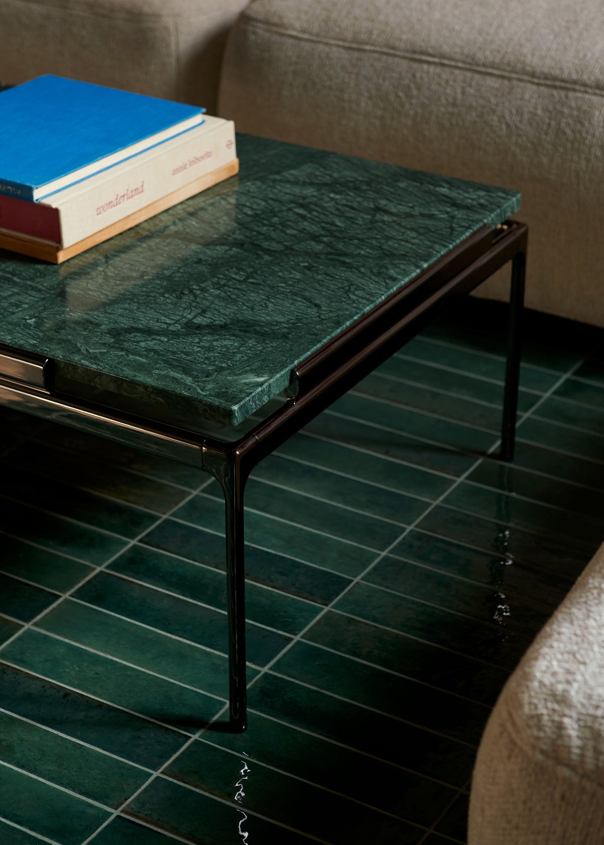 Table basse Sett LN12 de Luca Nichetto - &Tradition-Marbre Bianco Carrara-The Woods Gallery