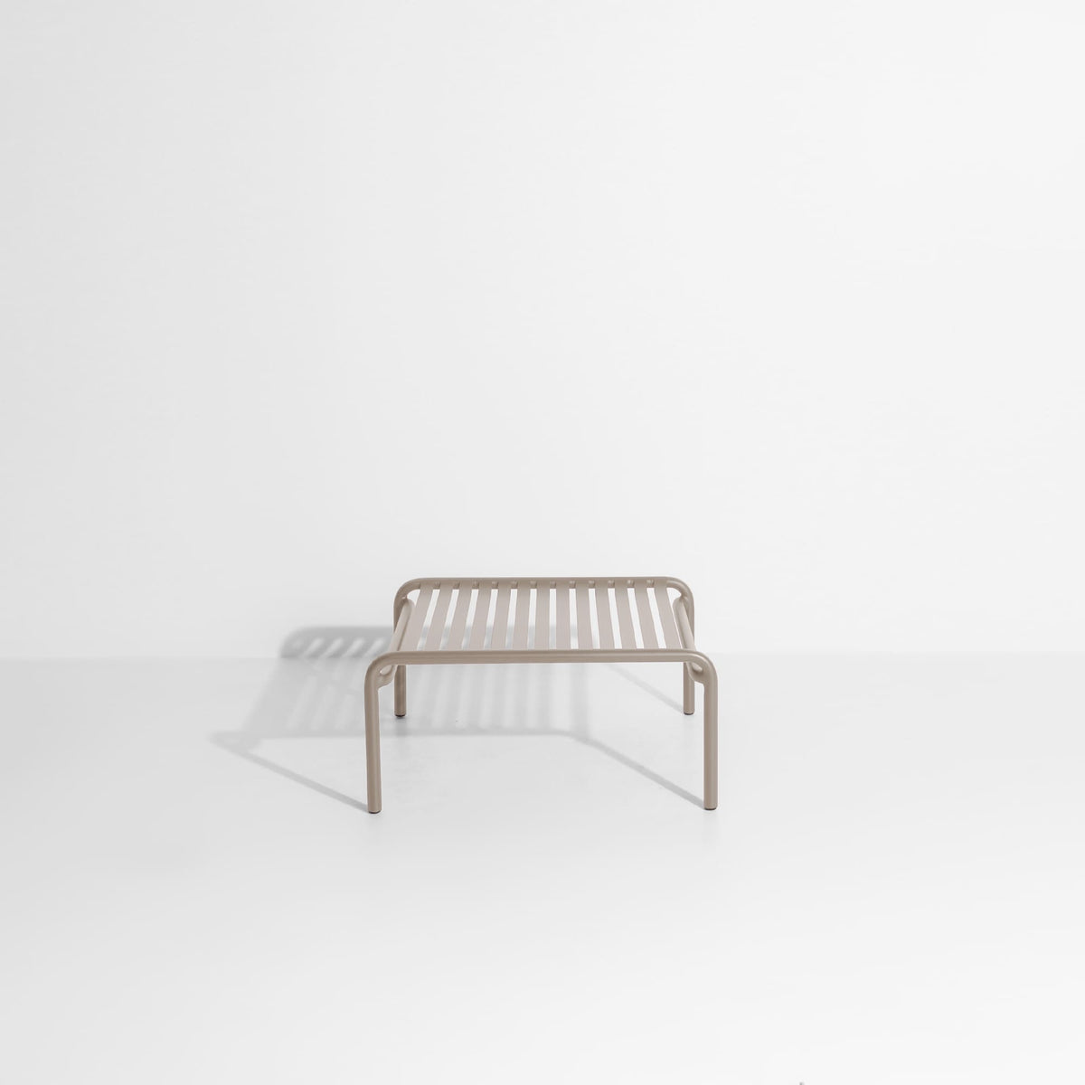 Table basse Week-End de Studio Brichet-Ziegler - Petite Friture-Dune-The Woods Gallery