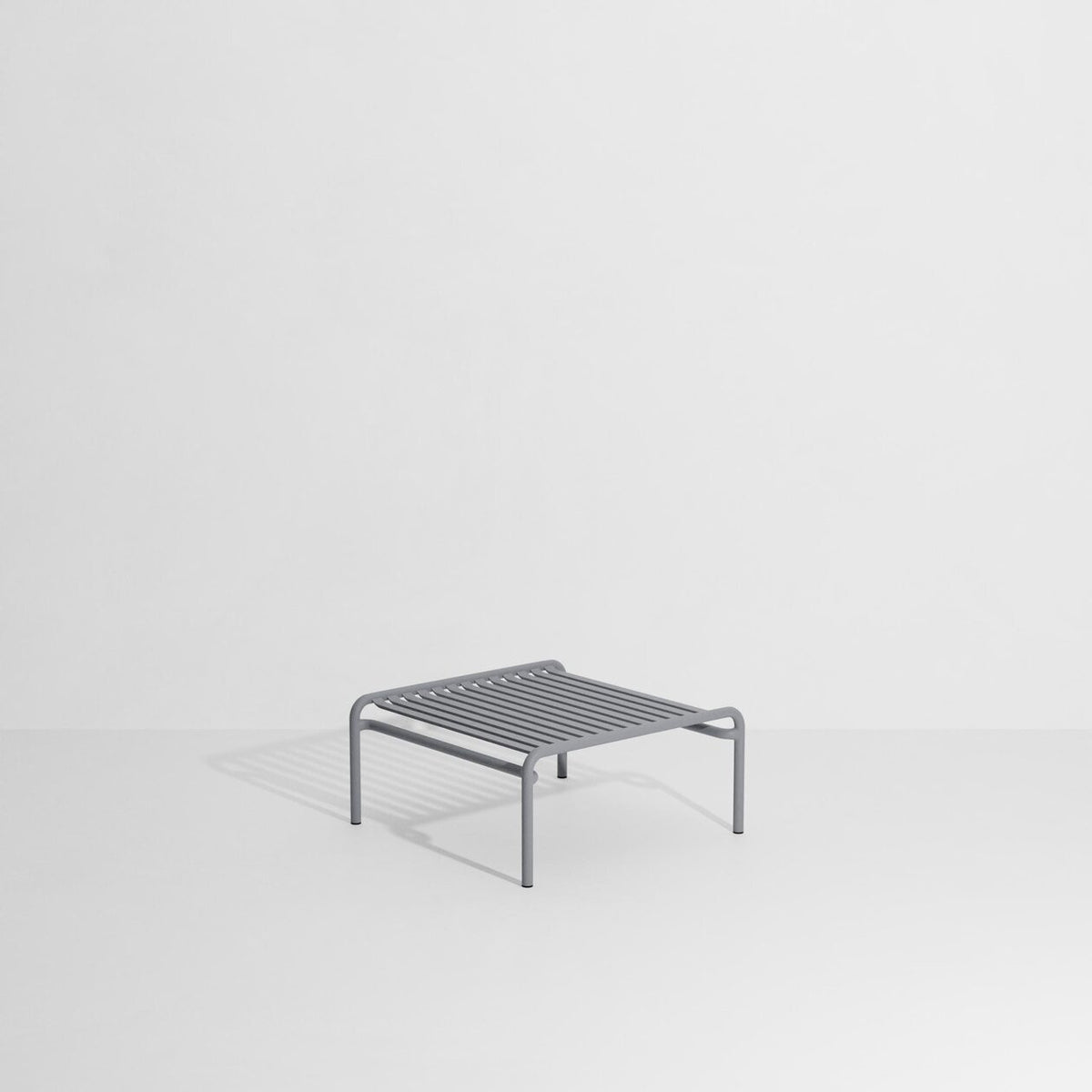 Table basse Week-End de Studio Brichet-Ziegler - Petite Friture-Gris pierre-The Woods Gallery