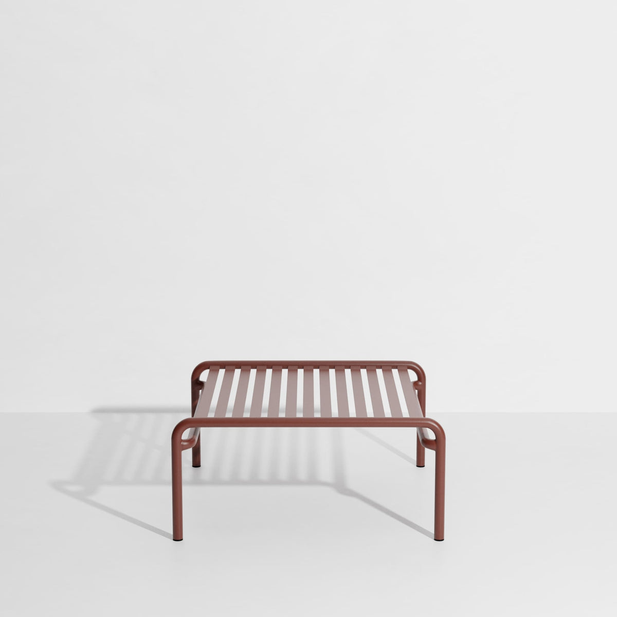 Table basse Week-End de Studio Brichet-Ziegler - Petite Friture-Rouge-Brun-The Woods Gallery
