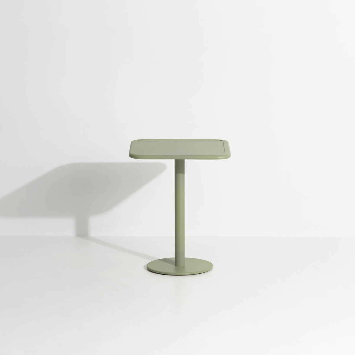 Table bistrot carrée Week-End 60 × 60 de Studio Brichet-Ziegler - Petite Friture-Vert jade-The Woods Gallery