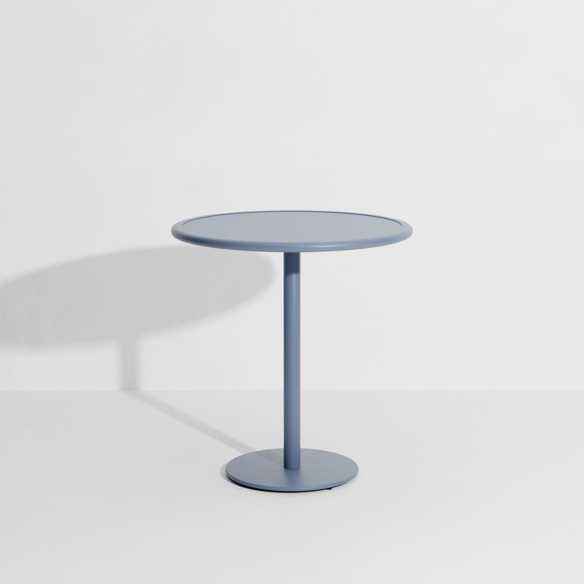 Table bistrot ronde Week-End Ø 70 de Studio Brichet-Ziegler - Petite Friture-Bleu Pigeon-The Woods Gallery
