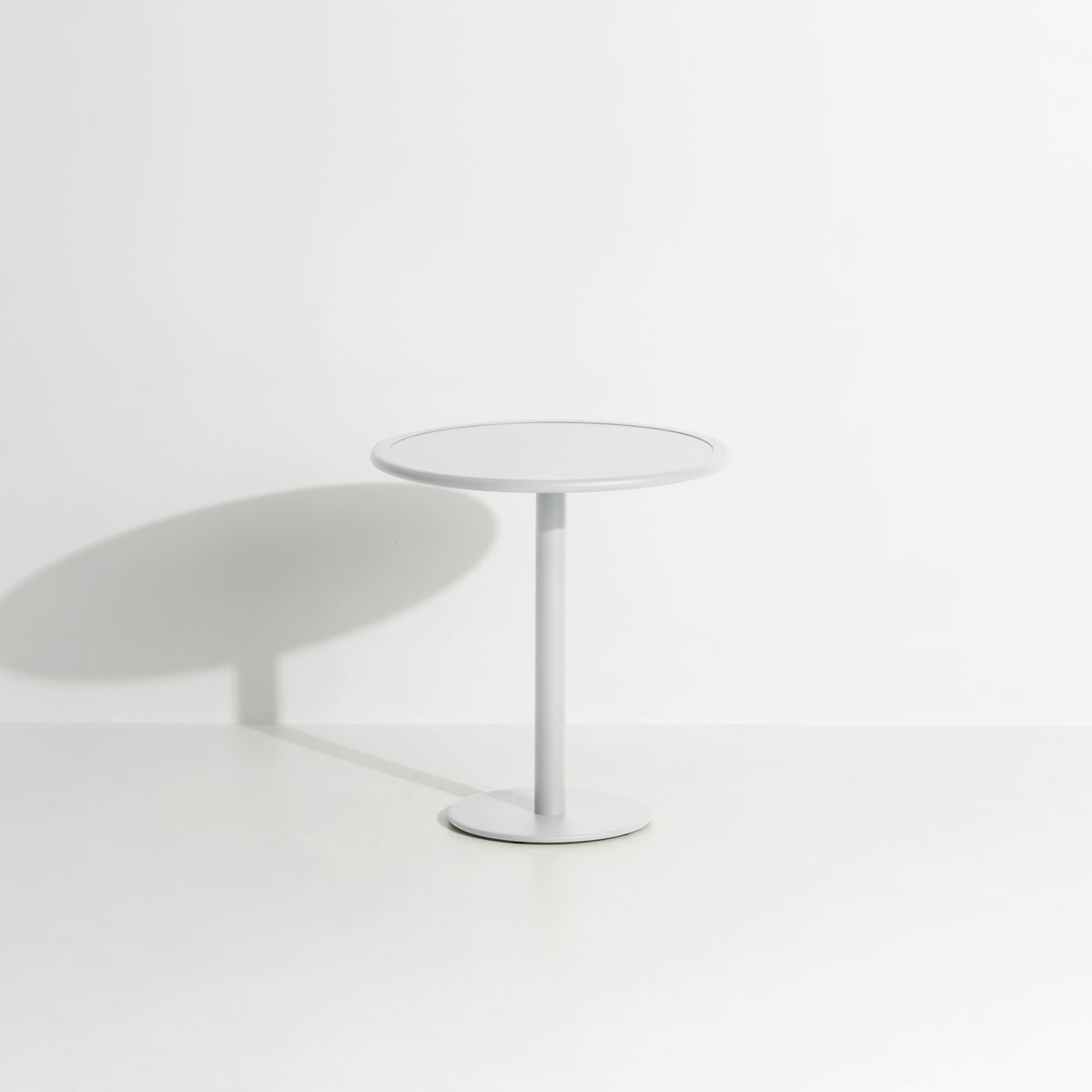 Table bistrot ronde Week-End Ø 70 de Studio Brichet-Ziegler - Petite Friture-Gris perle-The Woods Gallery