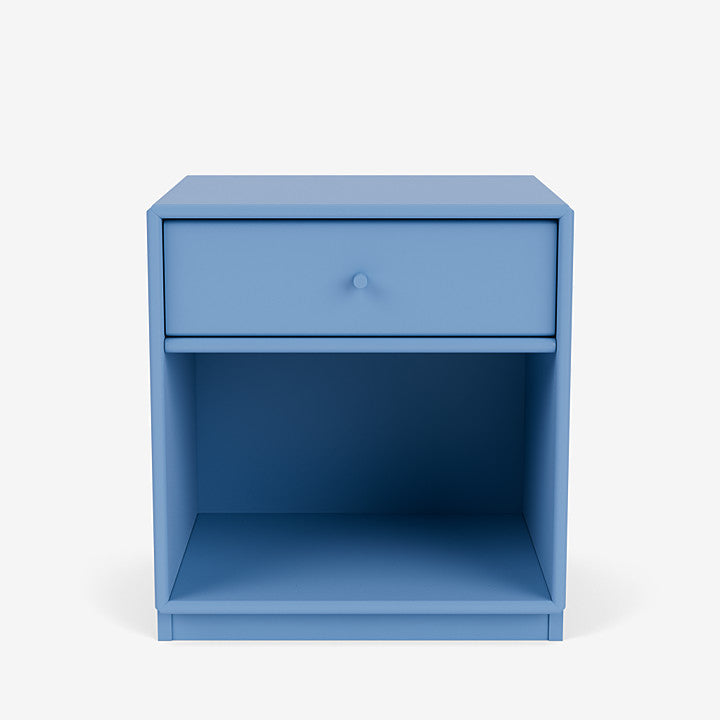 Table de chevet Dream par Peter J. Lassen - Montana-154 Azure-Plinthe h 3cm-The Woods Gallery