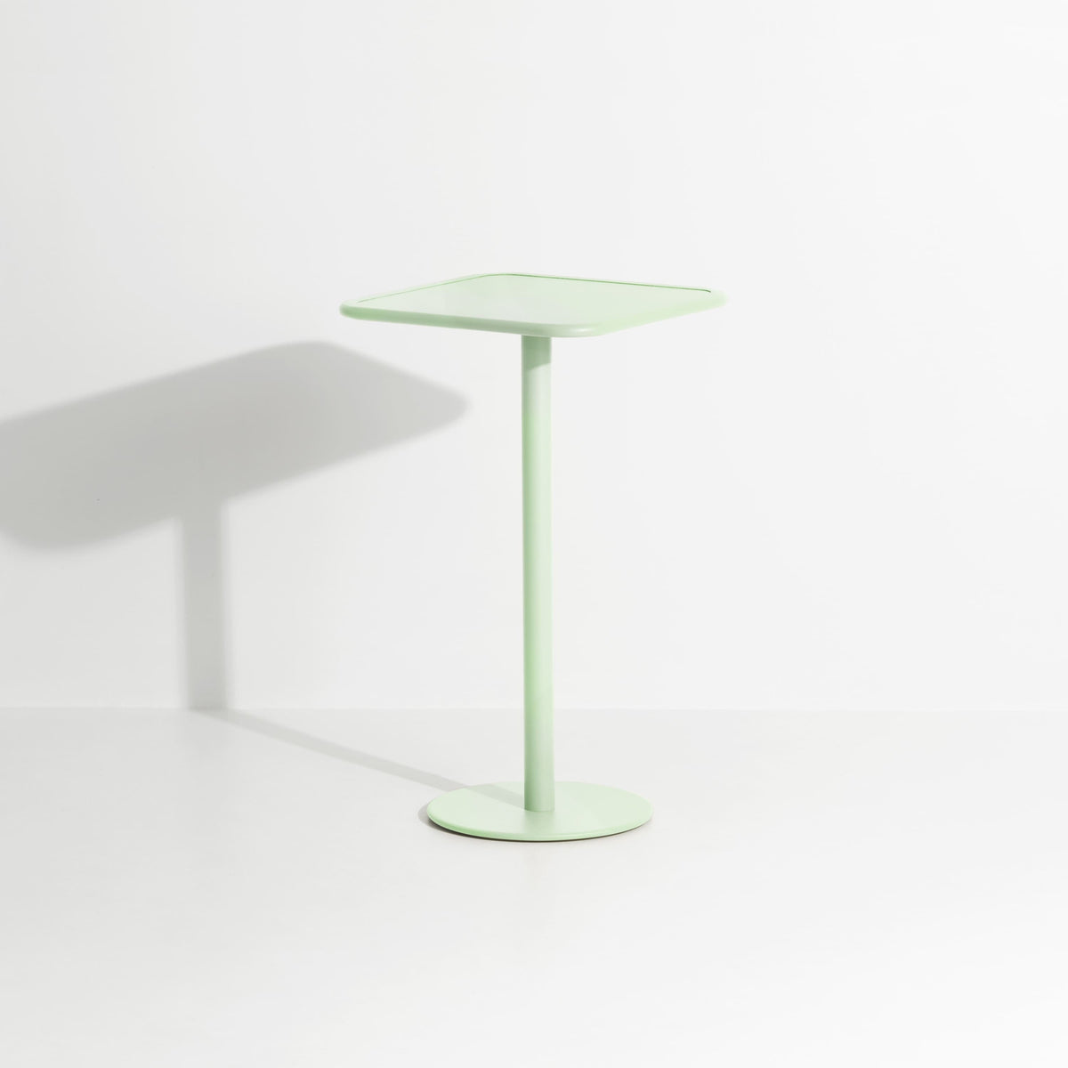 Table haute carrée Week-End 60 × 60 de Studio Brichet-Ziegler - Petite Friture-Vert pastel-The Woods Gallery