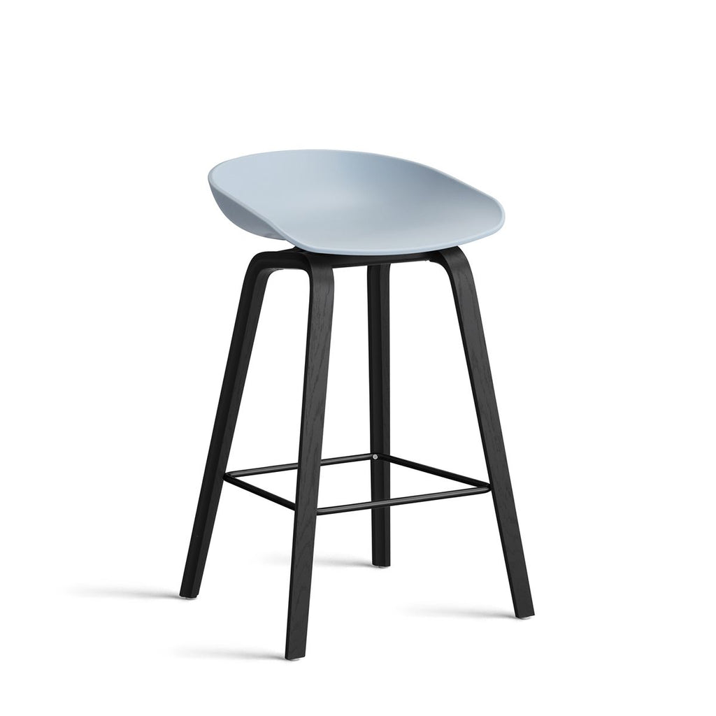 Tabouret About a stool AAS 32 par Hee Welling - Hay-Chêne noir-1-Bleu ardoise-The Woods Gallery
