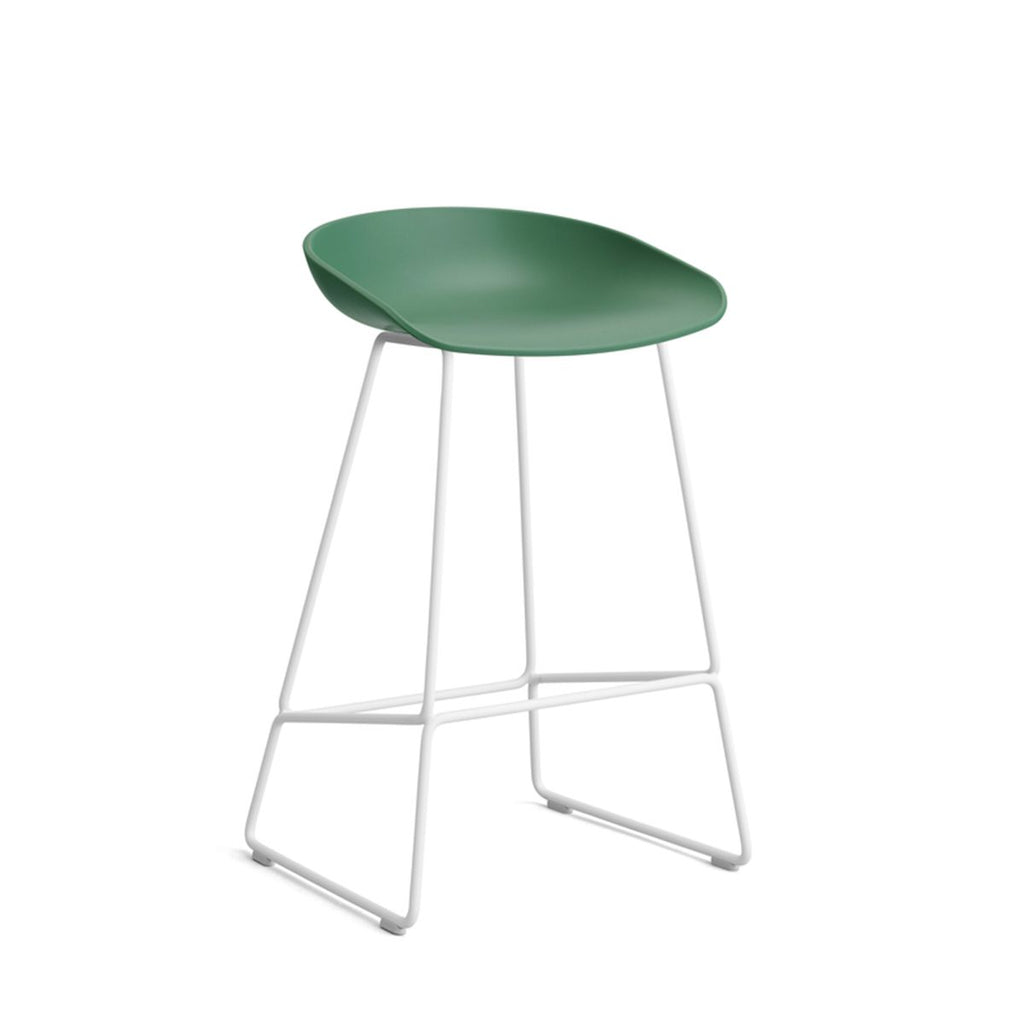 Tabouret About a stool AAS 38 par Hee Welling - Hay-Pieds blanc-1-Vert-The Woods Gallery