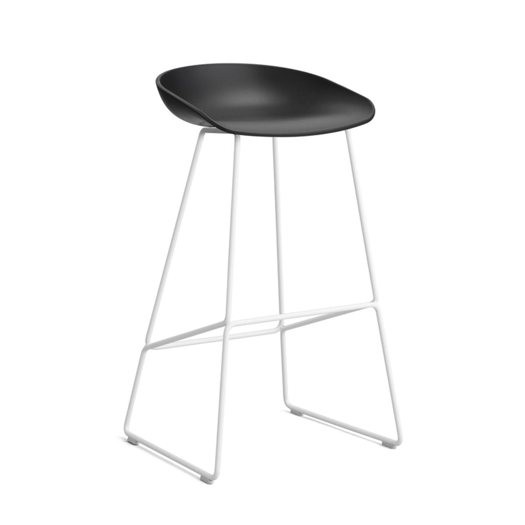Tabouret About a stool AAS 38 par Hee Welling - Hay-Pieds blanc-2-Noir-The Woods Gallery