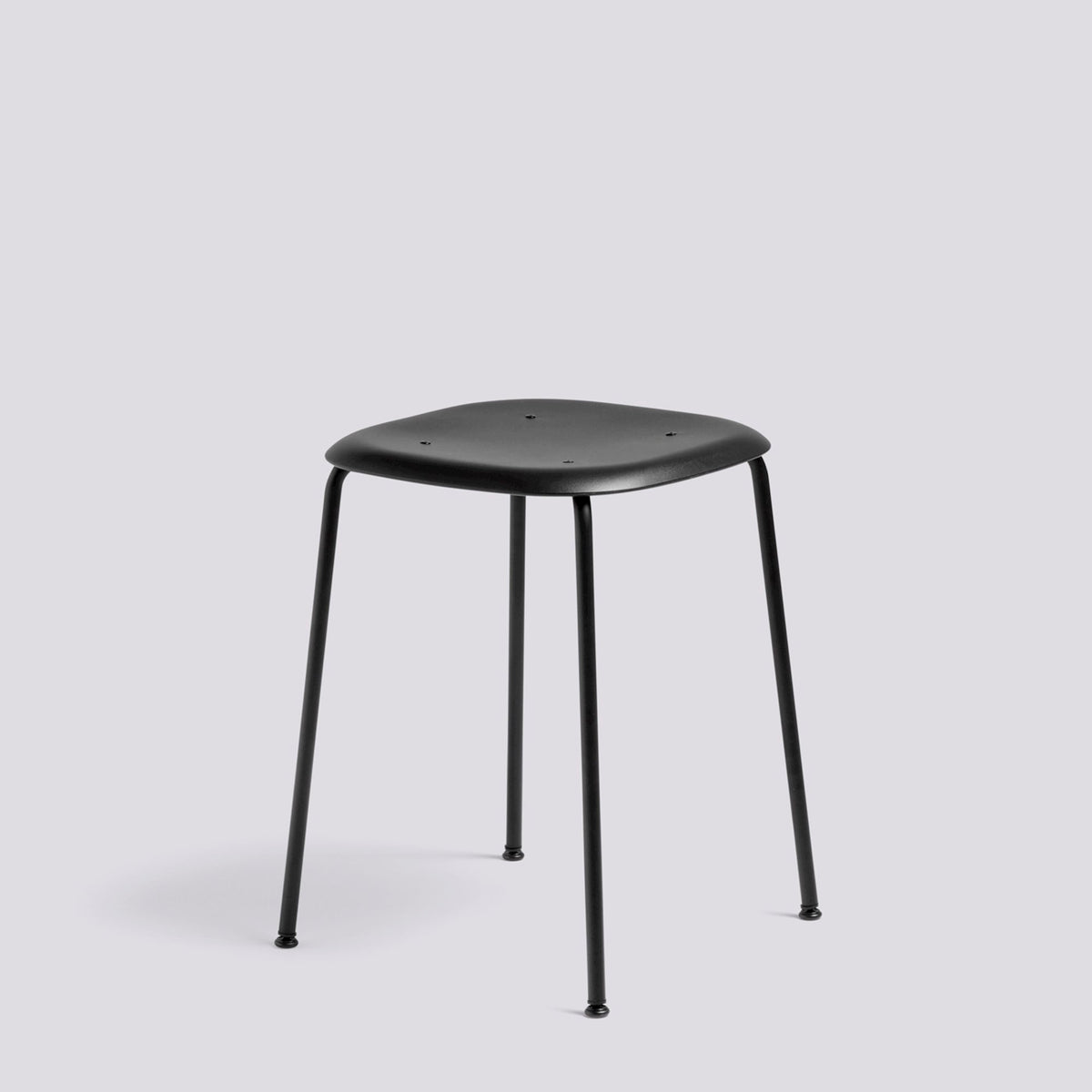 Tabouret Soft Edge 75 de Iskos-Berlin - Hay-Polypropylène noir, assise — Acier thermolaqué noir, piètement 4 pieds-The Woods Gallery