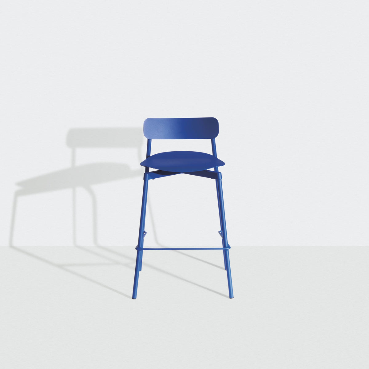 Tabouret de bar Fromme 65 cm de Tom Chung - Petite Friture-Bleu-The Woods Gallery