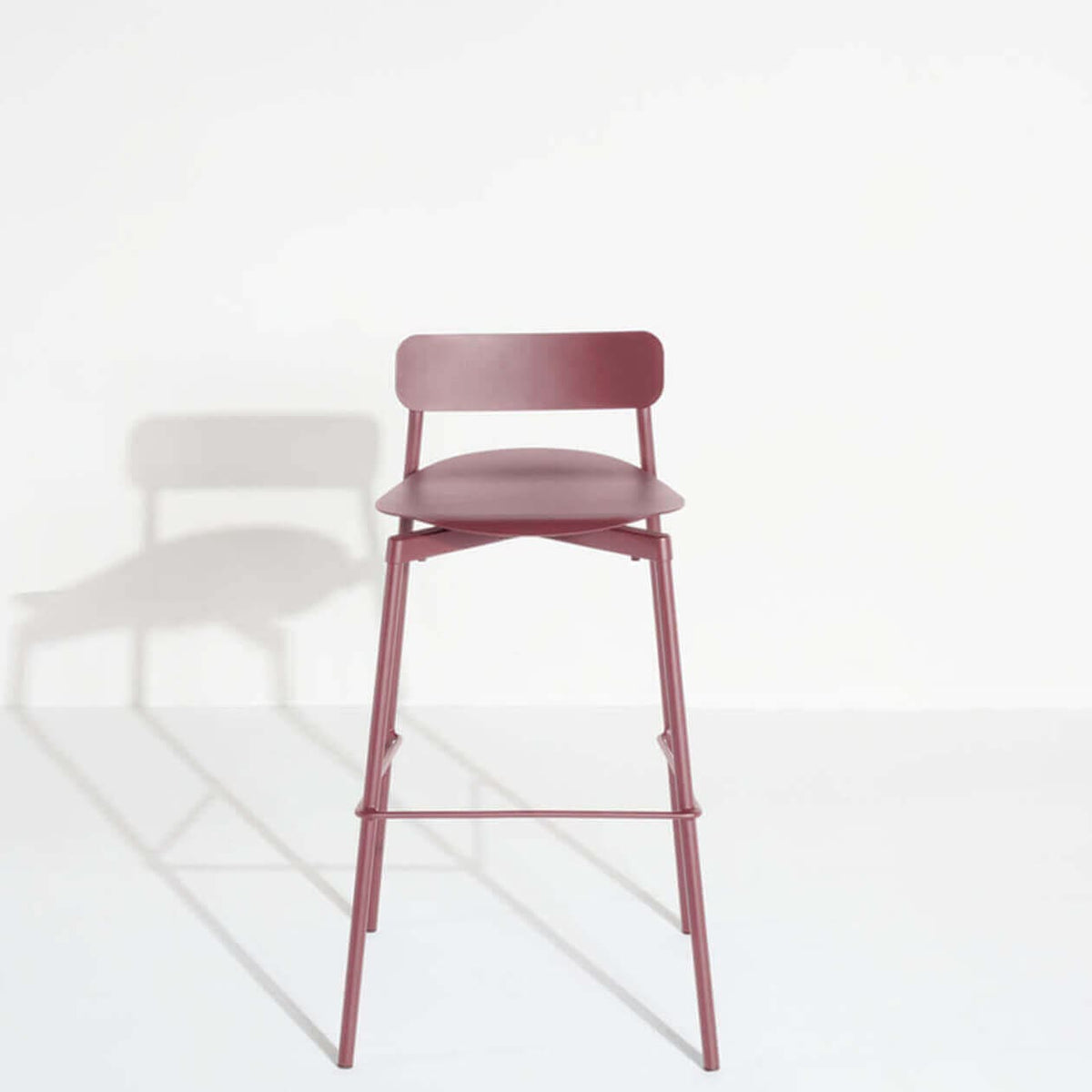 Tabouret de bar Fromme 75 cm de Tom Chung - Petite Friture-Rouge-Brun-The Woods Gallery