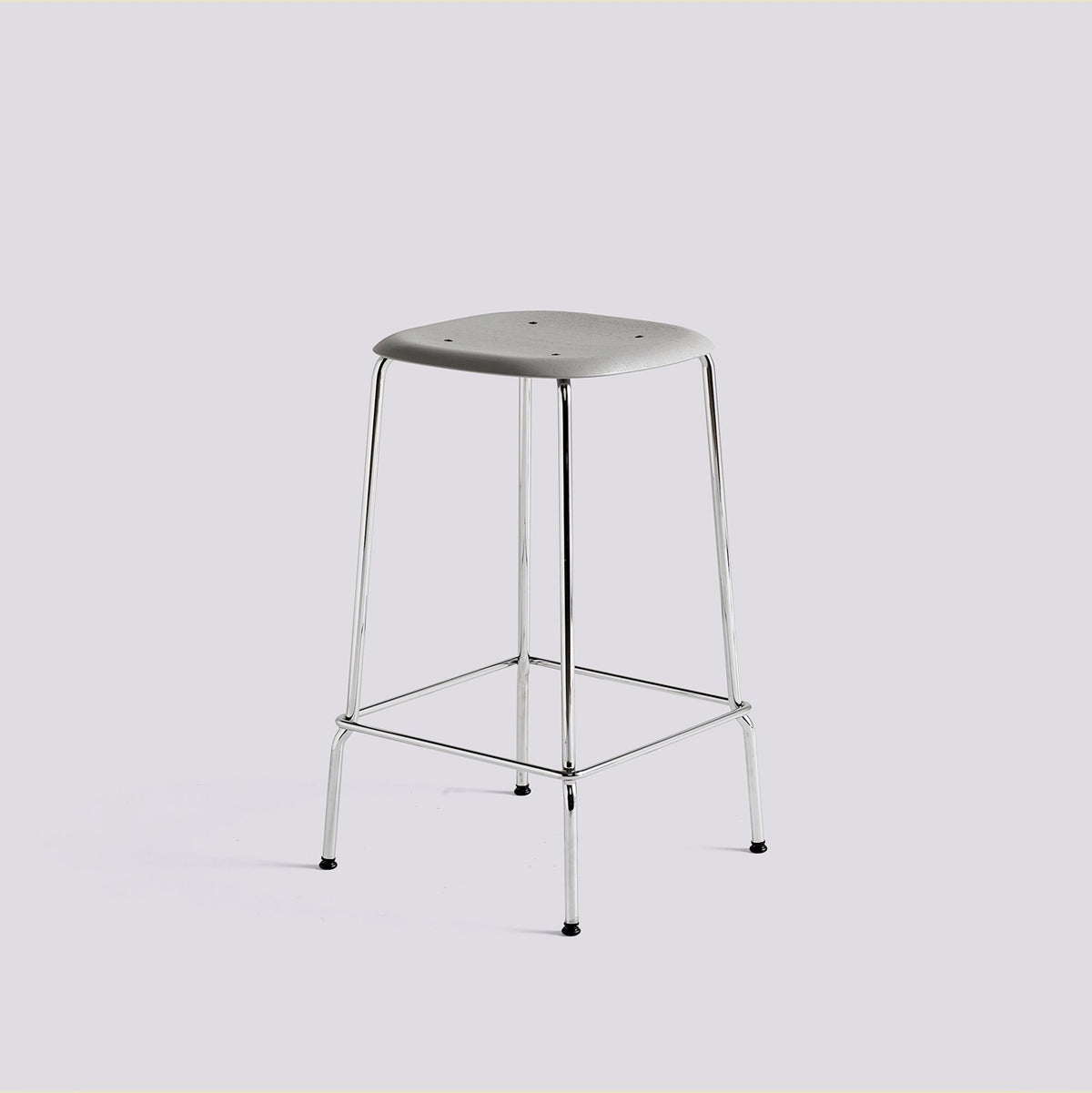 Tabouret de bar Soft Edge 80 de Iskos-Berlin - Hay-Placage de chêne laqué Soft grey, assise — Acier chromé, piètement 4 pieds — assise à 65 cm-The Woods Gallery