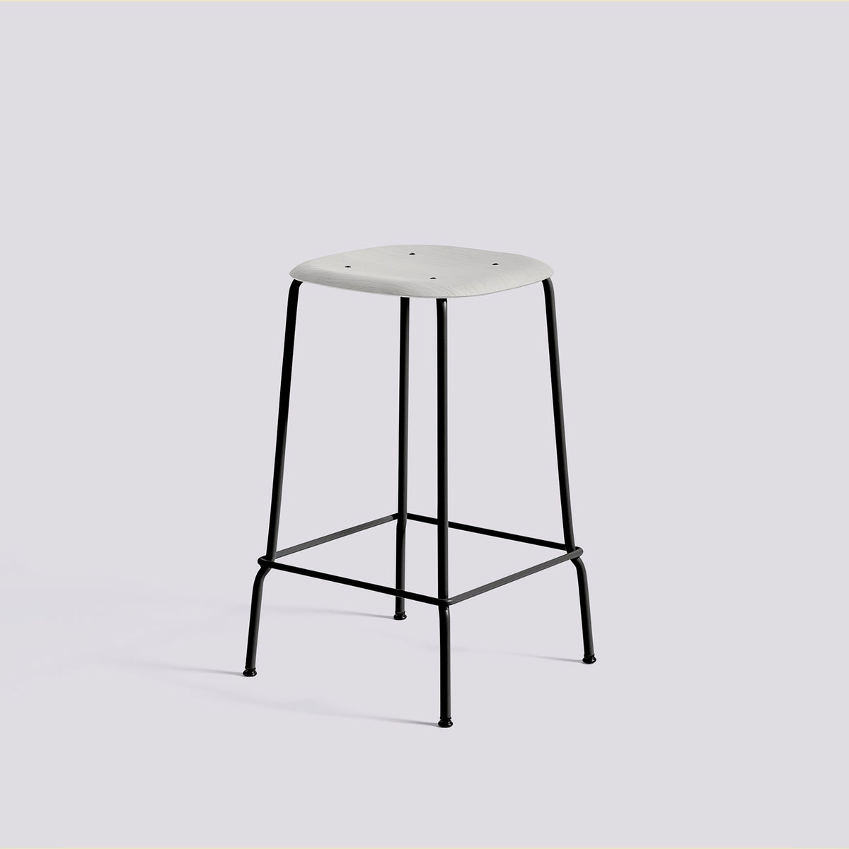 Tabouret de bar Soft Edge 80 de Iskos-Berlin - Hay-Placage de chêne laqué Soft grey, assise — Acier thermolaqué noir, piètement 4 pieds — assise à 65 cm-The Woods Gallery