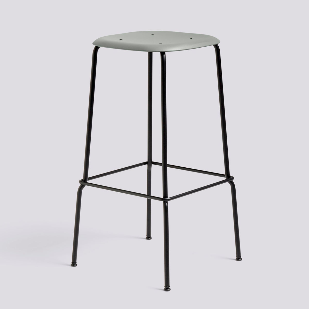 Tabouret de bar Soft Edge 85 de Iskos-Berlin - Hay-Polypropylène Dusty green, assise — Acier thermolaqué noir, piètement 4 pieds — assise à 75 cm-The Woods Gallery