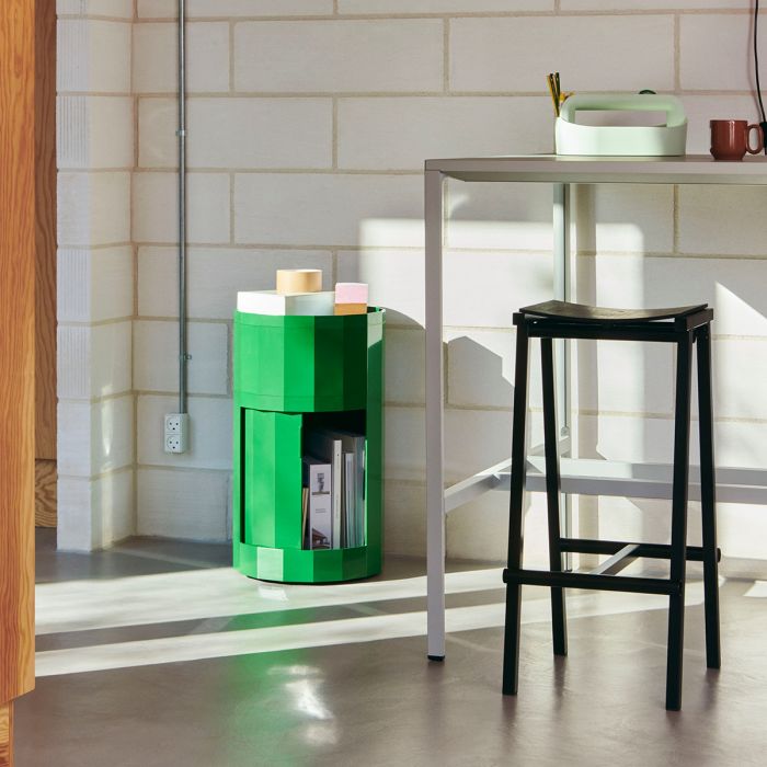 Tabouret de bar Taburete 8 H66 et H76 par Marc Morro - Hay-Rouge-H76-The Woods Gallery
