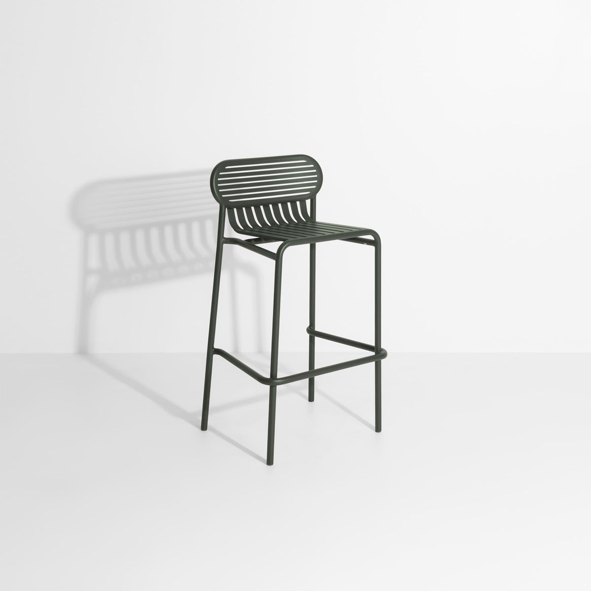 Tabouret de bar Week-End de Studio Brichet-Ziegler - Petite Friture-Vert bouteille-The Woods Gallery
