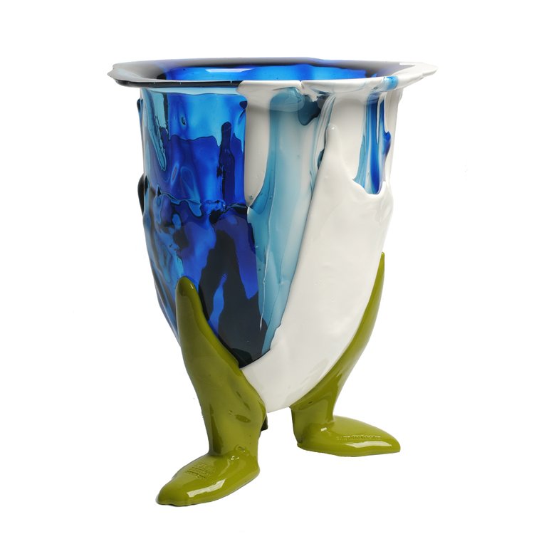 Vase en résine Amazonia Blue Klein, White, Light Blue, Dusty Green M de Gaetano Pesce - Fish Design-The Woods Gallery