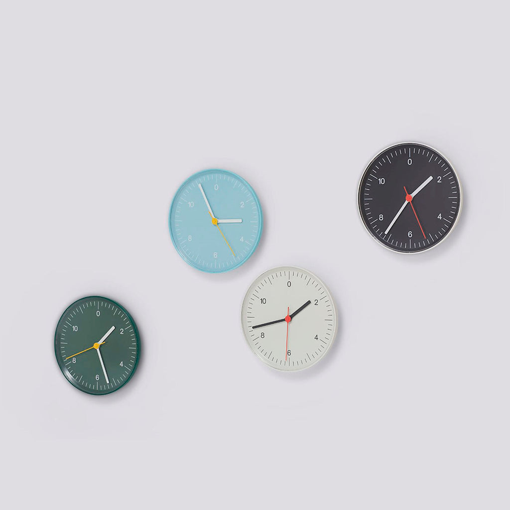Wall Clock horloge de Jasper Morrison - Hay-Vert-The Woods Gallery