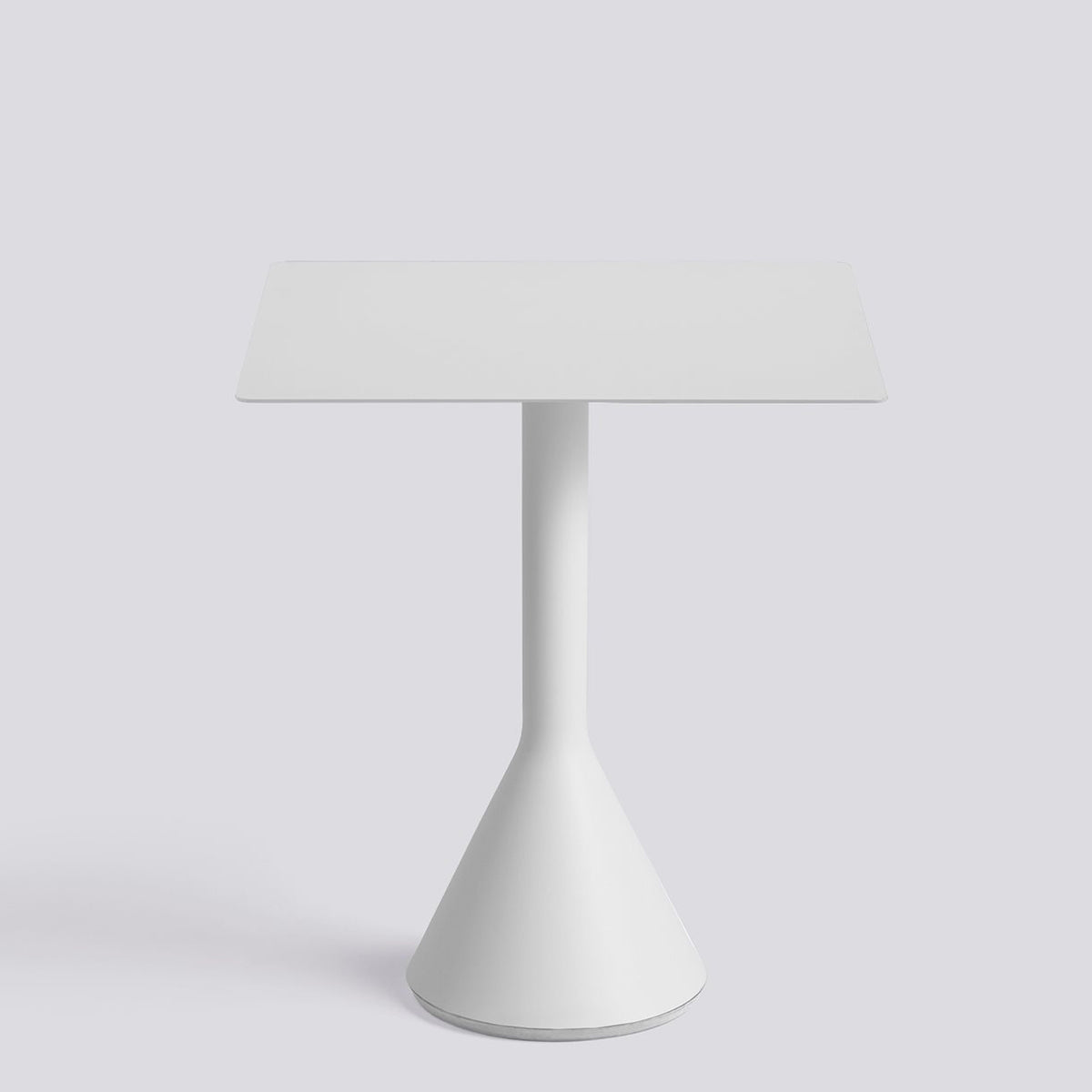 Table conique Palissade carrée Ø 65 - Hay-Gris ciel-The Woods Gallery