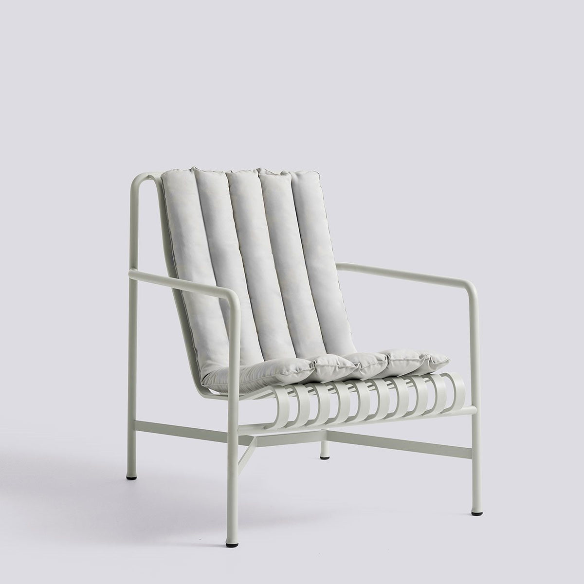 Coussin Soft Quilted pour fauteuil lounge haut Palissade - Hay-Gris ciel-The Woods Gallery
