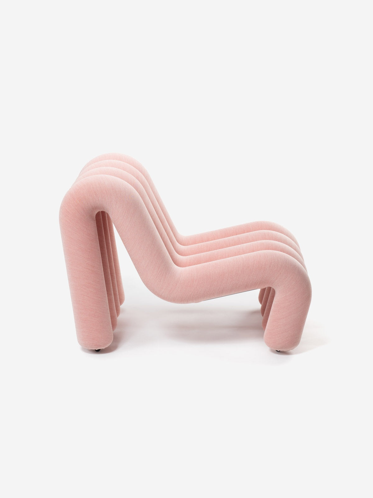 Canapé Extra Bold de Big Game - Moustache-fauteuil rose pâle, vue de profil-The Woods Gallery
