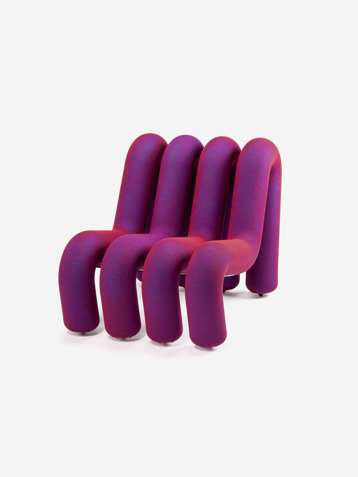Canapé Extra Bold de Big Game - Moustache-fauteuil violet, vue de trois quarts-The Woods Gallery