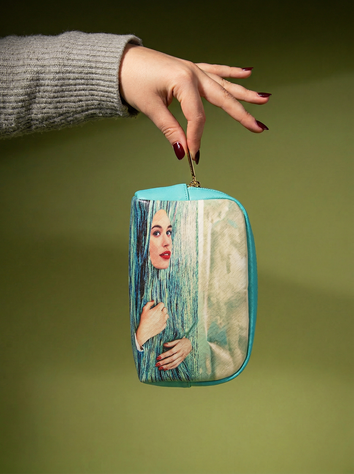 Trousse Sea Girl 23x8 h.13 cm de ToiletPaper - Seletti-vue 2-The Woods Gallery