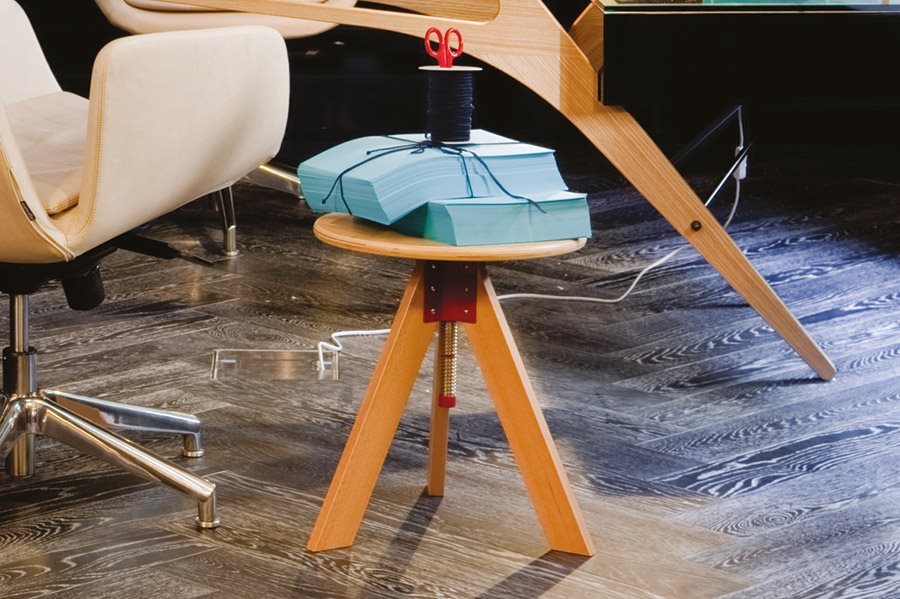 Tabouret Giotto 250 de De Pas, D&