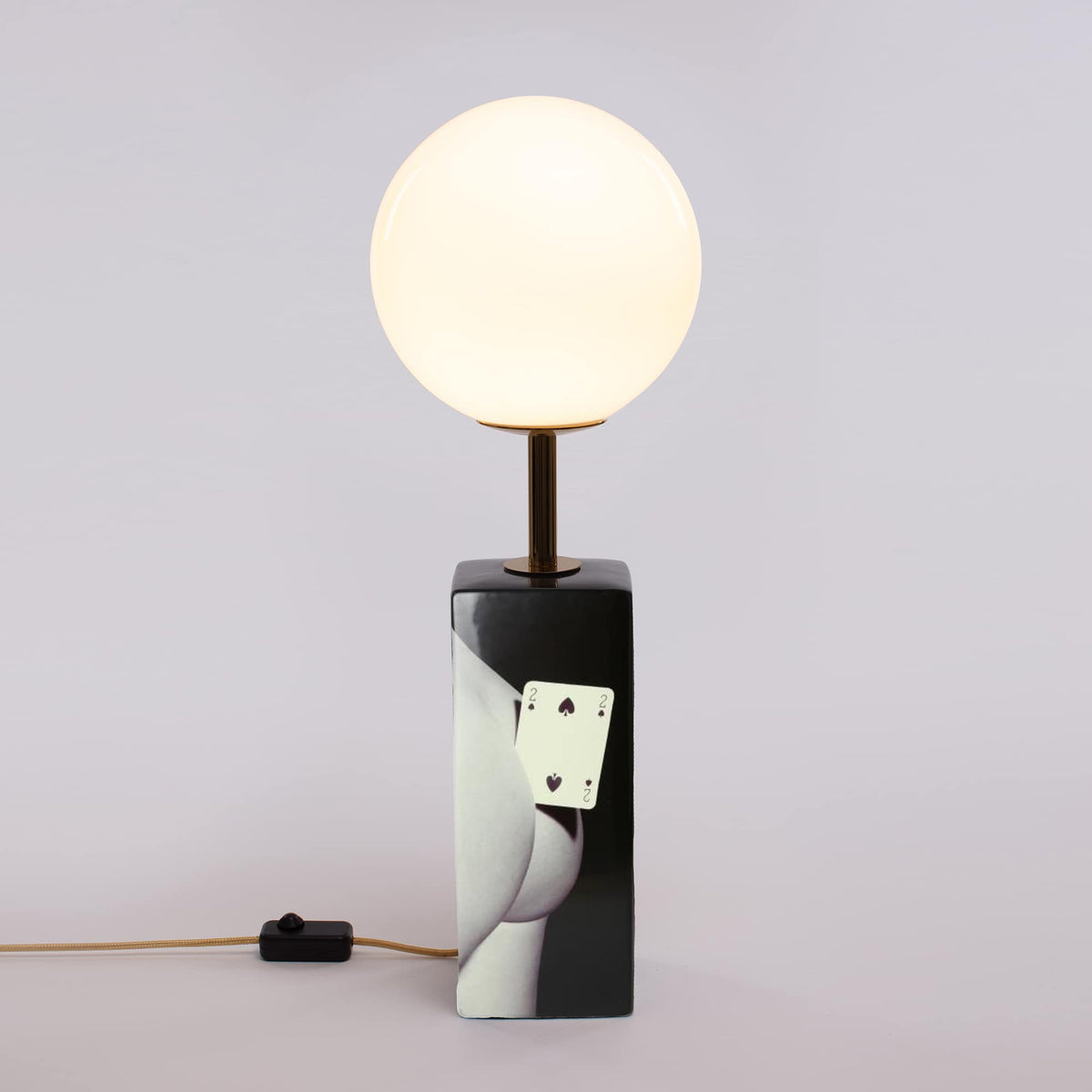 Lampe à poser Two Of Spades de ToiletPaper - Seletti-vue 5-The Woods Gallery