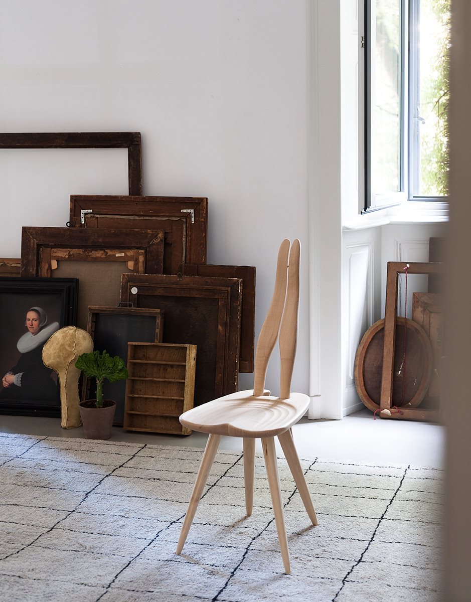Chaise Fenis CM 2051 de Carlo Mollino - Zanotta, vue 1 - Zanotta