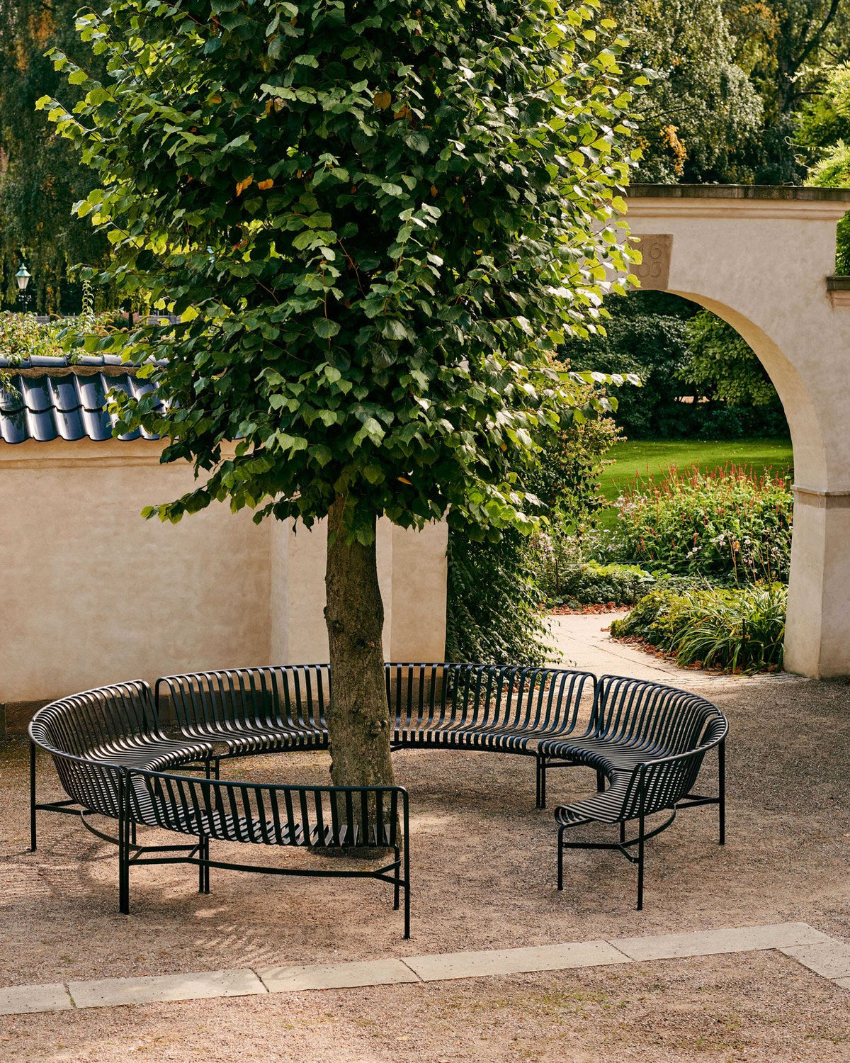 Banc Palissade Park Dining in/in - Hay-en situation-The Woods Gallery