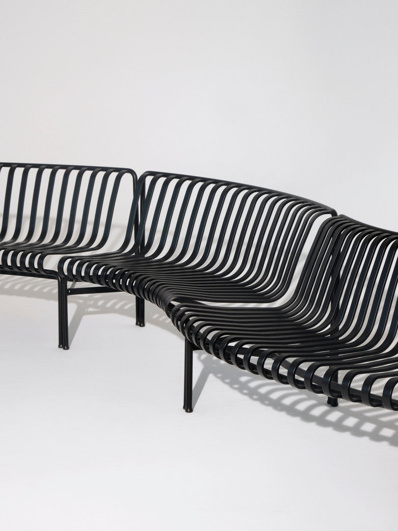 Banc arrondi Palissade Park Dining in/out - Hay-Anthracite vue studio 2-The Woods Gallery