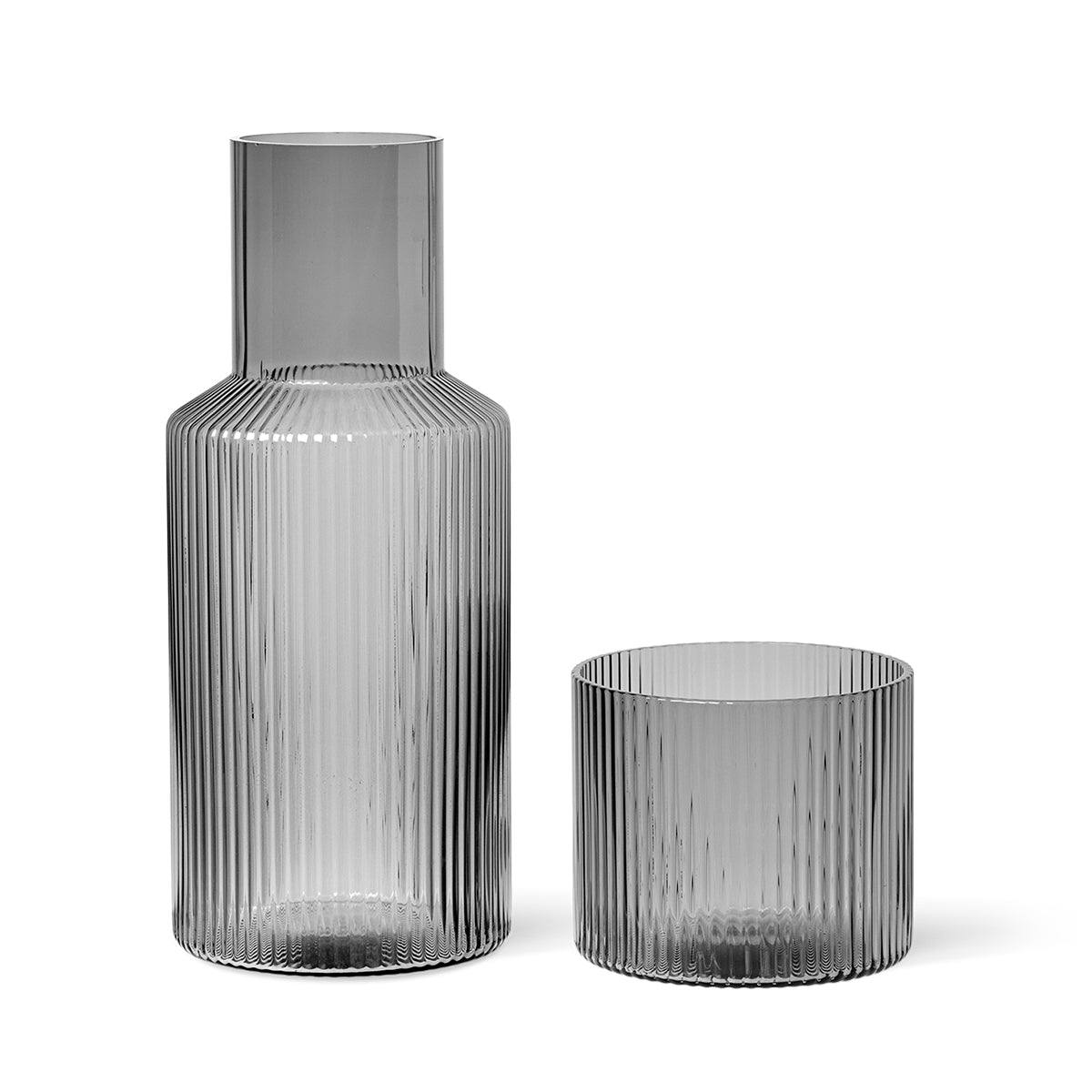 Carafe Ripple et son verre - Ferm Living-Fumé-The Woods Gallery