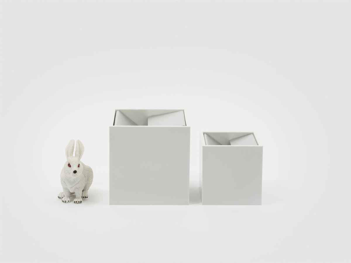 Cendrier Cubo par Bruno Munari - Danese Milano-Blanc-S-The Woods Gallery