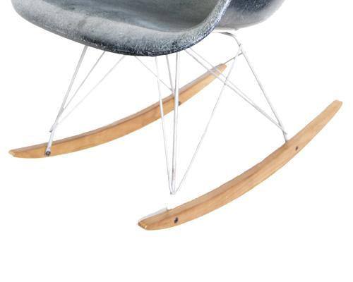 Chaise DSW Elephant Grey de Charles & Ray Eames - Herman Miller - Vintage-RAR - Piètement Rocking chair Chromé/Chêne-The Woods Gallery
