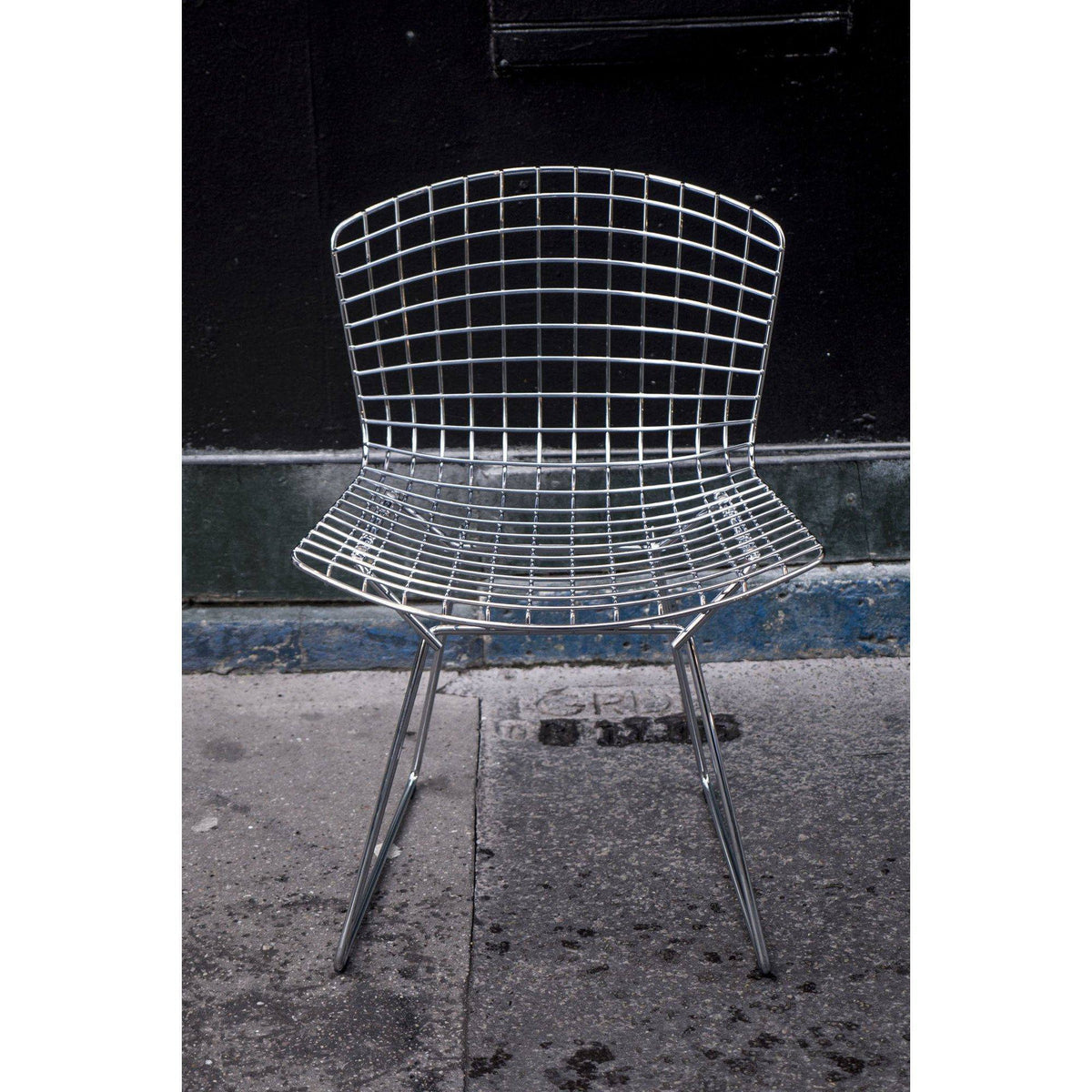 Chaise Wire de Harry Bertoia - Knoll - Vintage-vue de face-The Woods Gallery