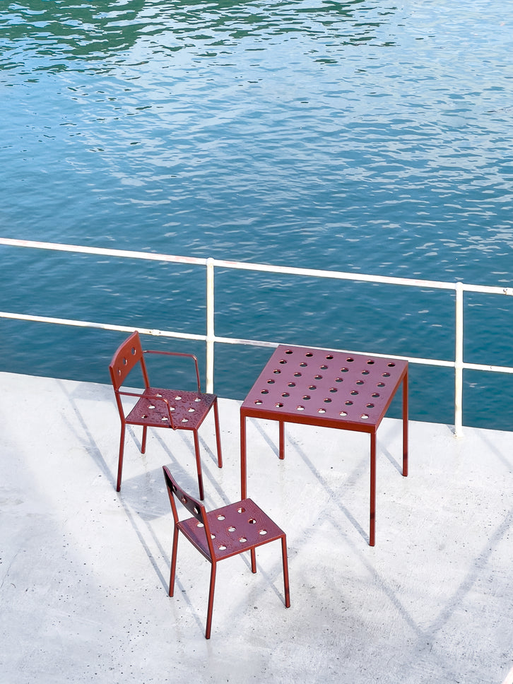 Chaise empilable Balcony - Hay-Anthracite-The Woods Gallery
