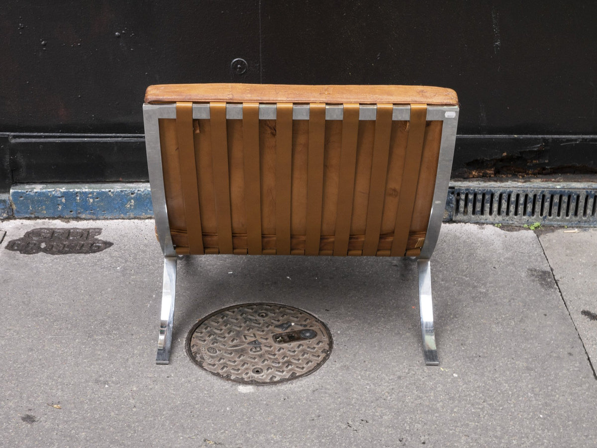 Fauteuil Barcelona Cognac de Mies Van Der Rohe - Knoll - Vintage-The Woods Gallery
