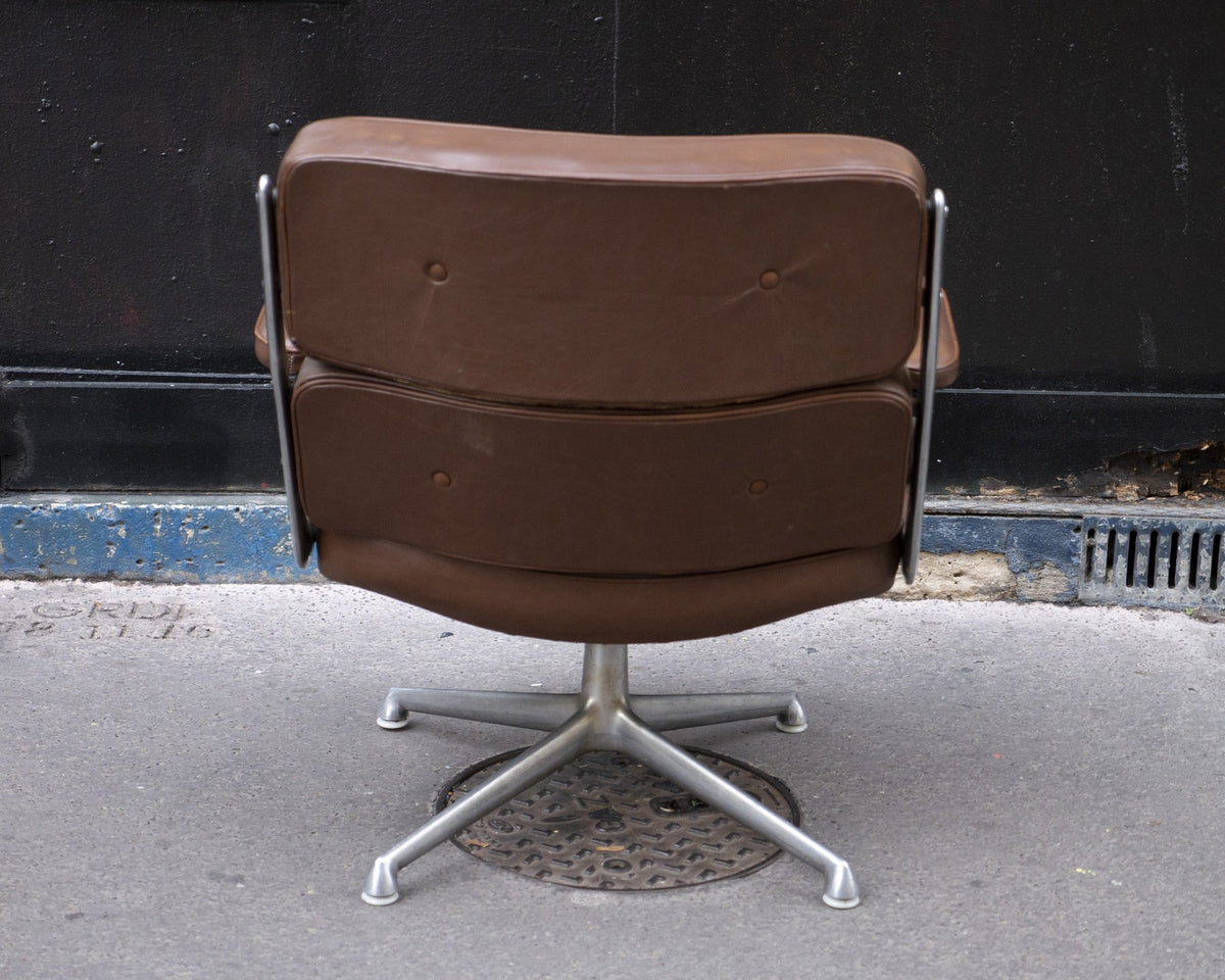 Fauteuil Lobby Chair de Charles & Ray Eames - Herman Miller - Vintage-The Woods Gallery