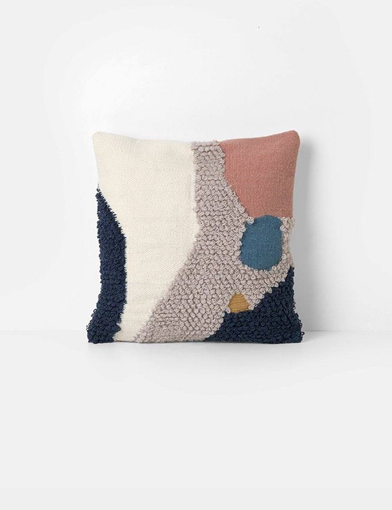 Lot de 2 coussins Loop Landscape - Ferm Living-The Woods Gallery