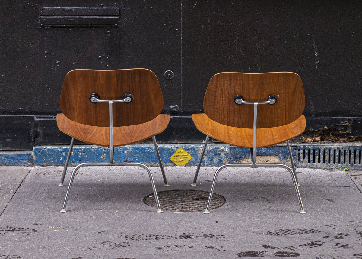 Paire de chaise LCM en noyer de Charles & Ray Eames - Herman Miller - Vintage-The Woods Gallery