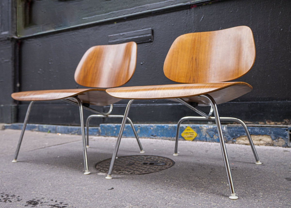 Paire de chaise LCM en noyer de Charles & Ray Eames - Herman Miller - Vintage-The Woods Gallery