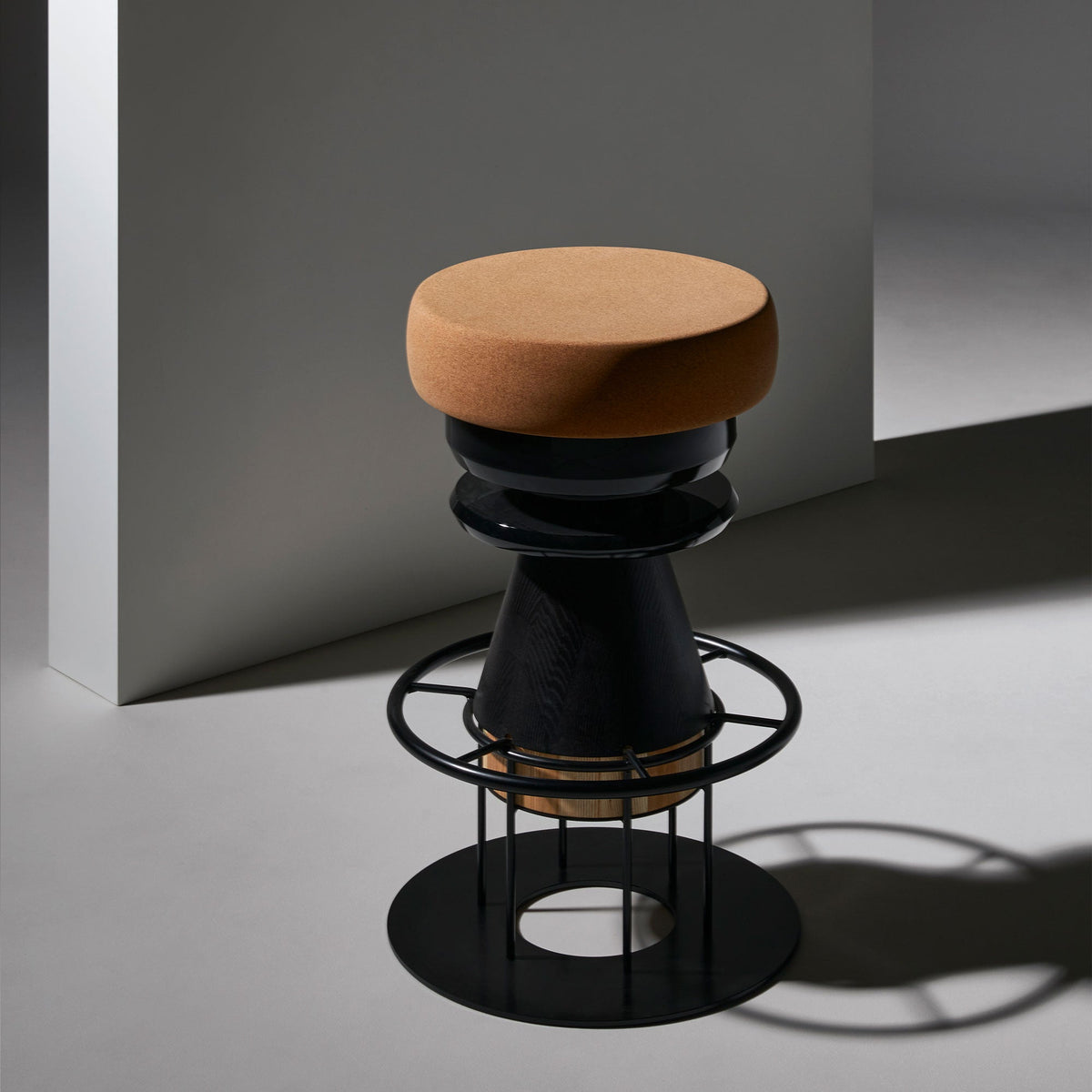 Tabouret "TEMBO" de Note Design Studio - La Chance-Nuances de noir-Medium (64 cm)-The Woods Gallery